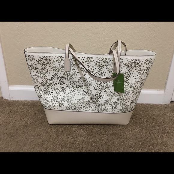 Kate Spade Flower Tote - Picture 3 of 4