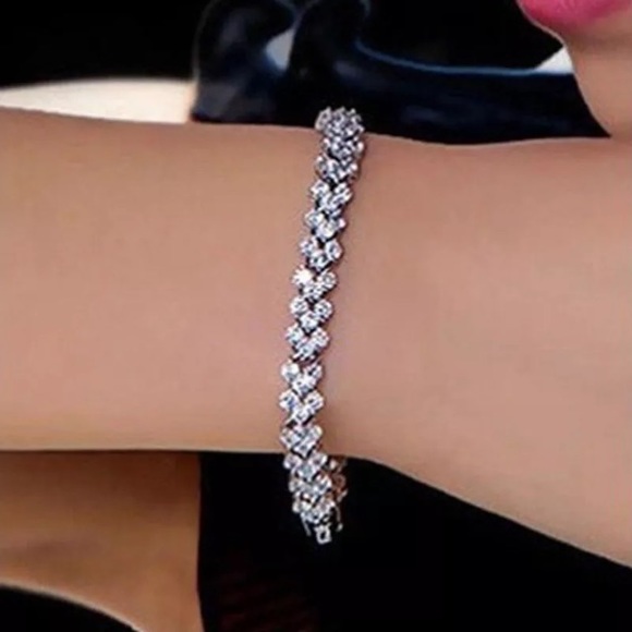 Jewelry - Sterling Silver Crystal Bracelet