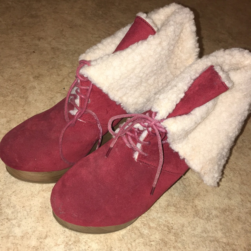 Furry wedge booties