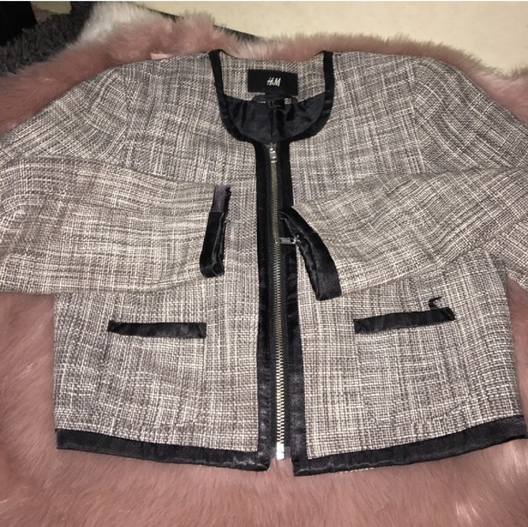EUC H&M Cropped Tweed Jacket - Picture 4 of 4