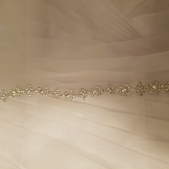 DAVIDS BRIDAL-Organza Mermaid Ruffled Wedding Gown