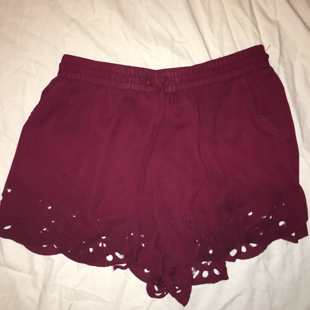 BRANDY MELVILLE MAROON SHORTS