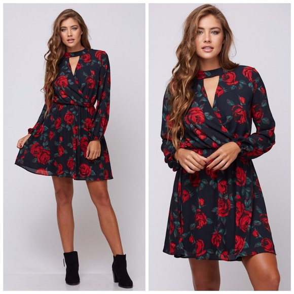 LAST 1! ❤️SALE! Stunning Rose 🌹 Choker Dress! - Picture 4 of 7