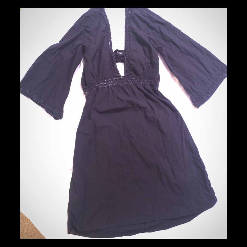 🌺🌊INDAH Bell Sleeve Lace Trim Open Back Dress 🌊