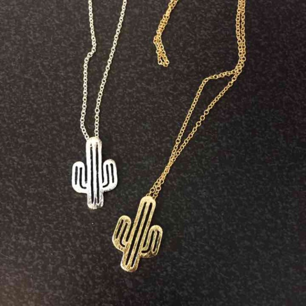 🎉HOST PICK 🎉Cactus necklace