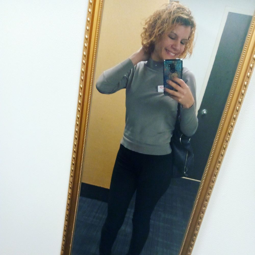 Meet your Posher, Amada