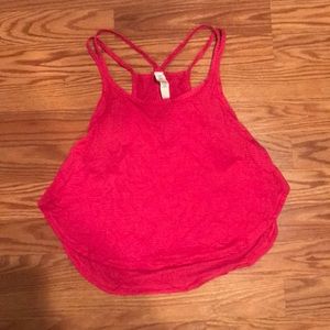Lululemon pink crop
