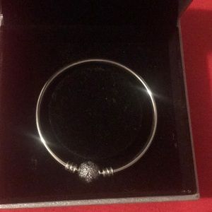 Pandora bracelet size small