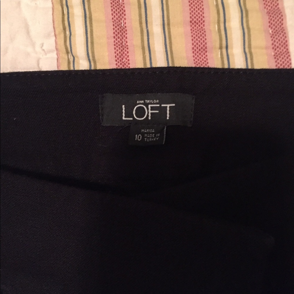 Loft Capris - Picture 2 of 3