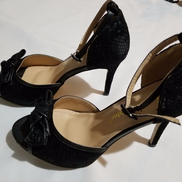 Chase & Chloe Emma Heel in Black - Picture 3 of 7