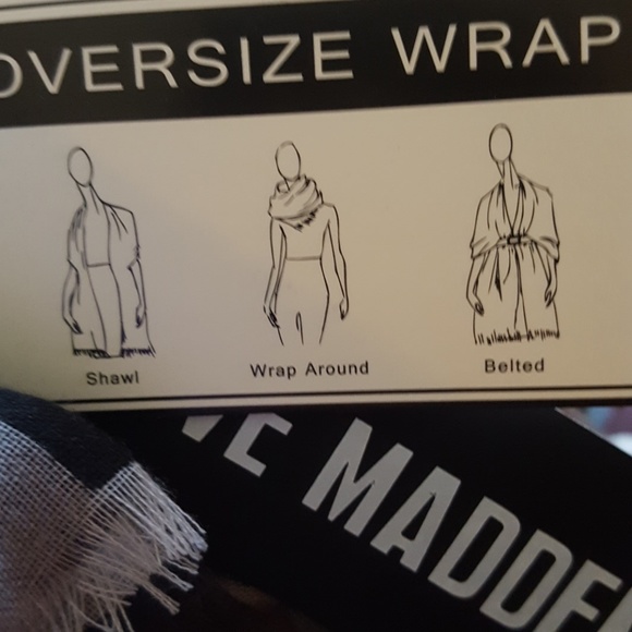 Steve Madden Scarf - Picture 4 of 5