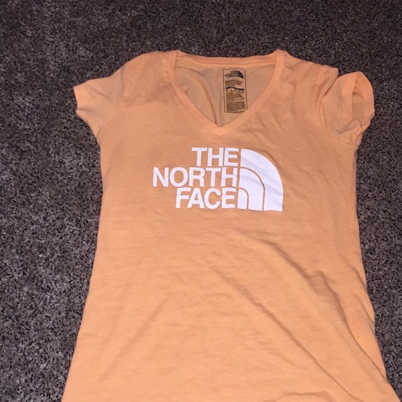 The north face slim fit XS tee - Picture 2 of 4
