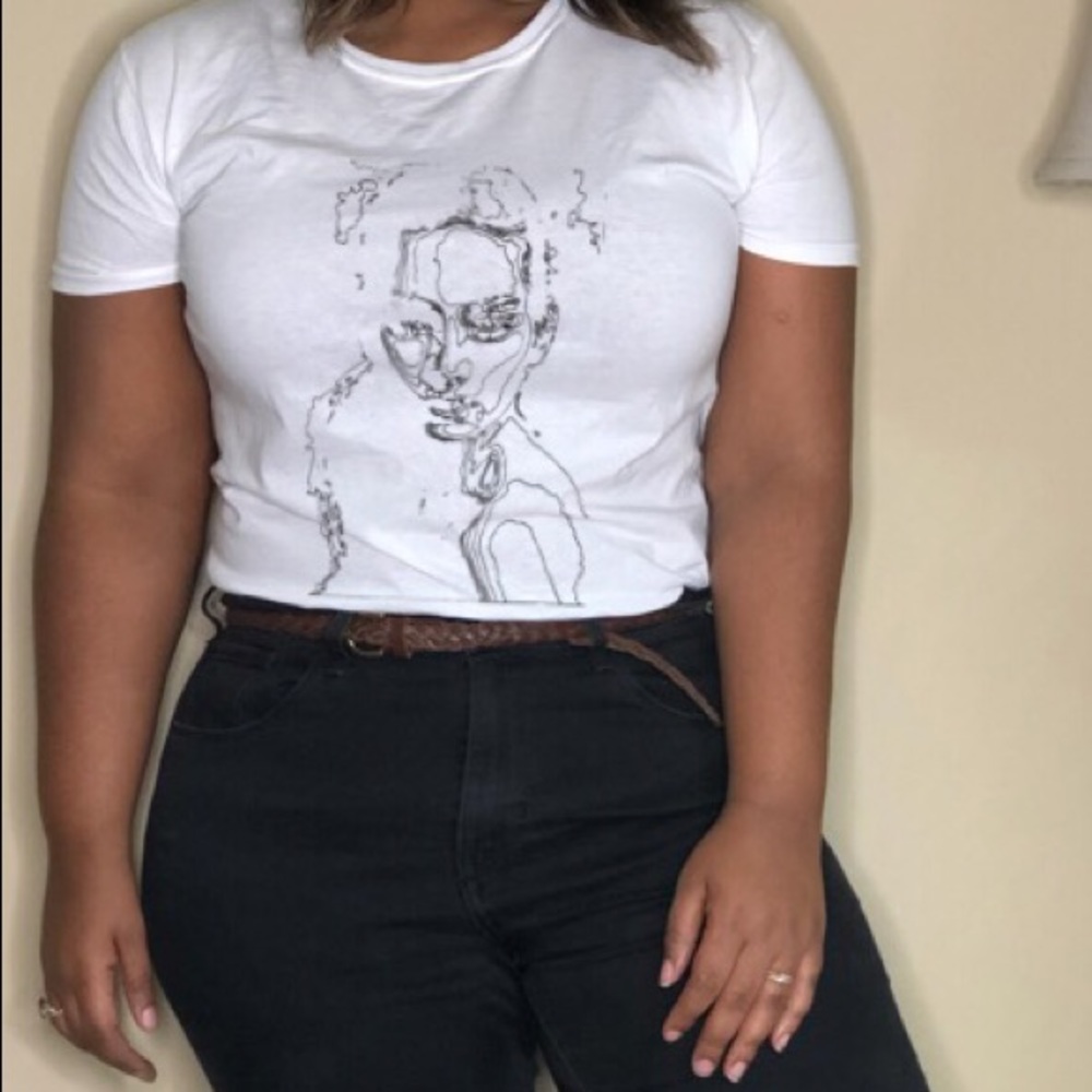 Beauty Lines Tee