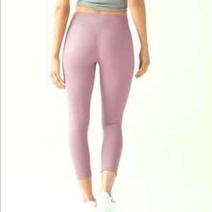 Lululemon Wunder under crop musty mauve 6