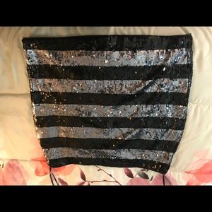 Forever 21+ size sequined miniskirt