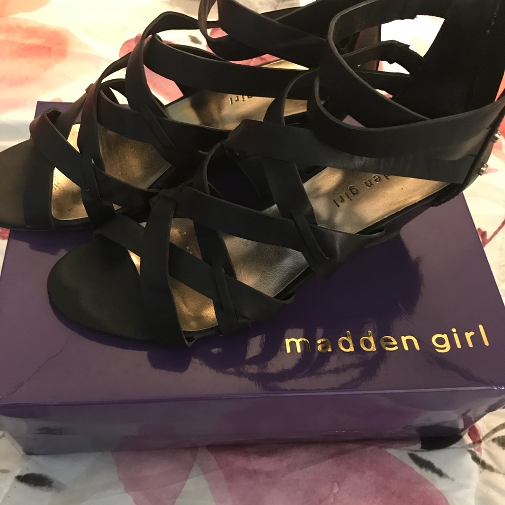 Madden girl wedge sandal size 10