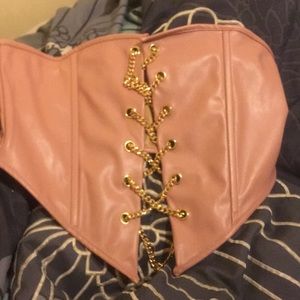 Fashion nova belt