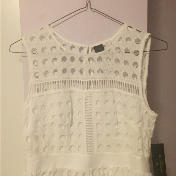 Brand new dress - Picture 4 of 4