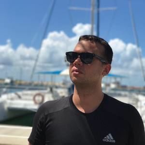 Meet your Posher, Victor javier