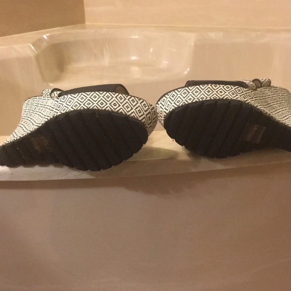 Not - Picture 2 of 2