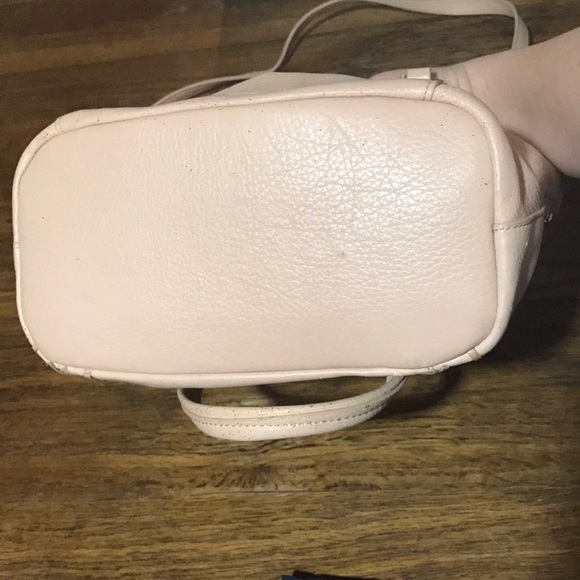 COLE HAAN LIGHT PINK CROSSBODY - Picture 2 of 5
