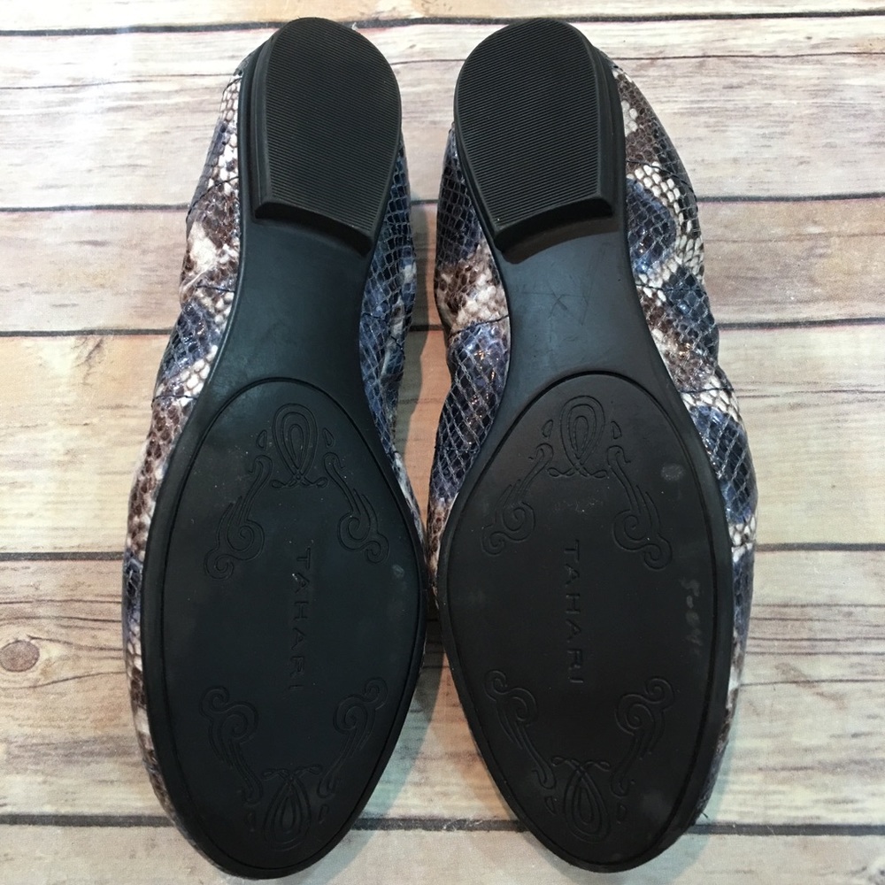 SOLD 7.5 Tahari TA-Varsity Snake Skin Ballet Flats - Picture 3 of 8