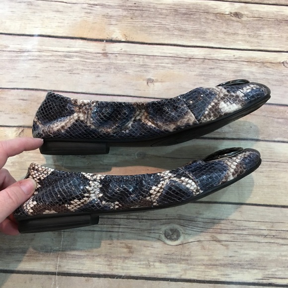 SOLD 7.5 Tahari TA-Varsity Snake Skin Ballet Flats - Picture 5 of 8