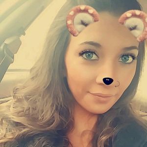 Meet your Posher, Cierra