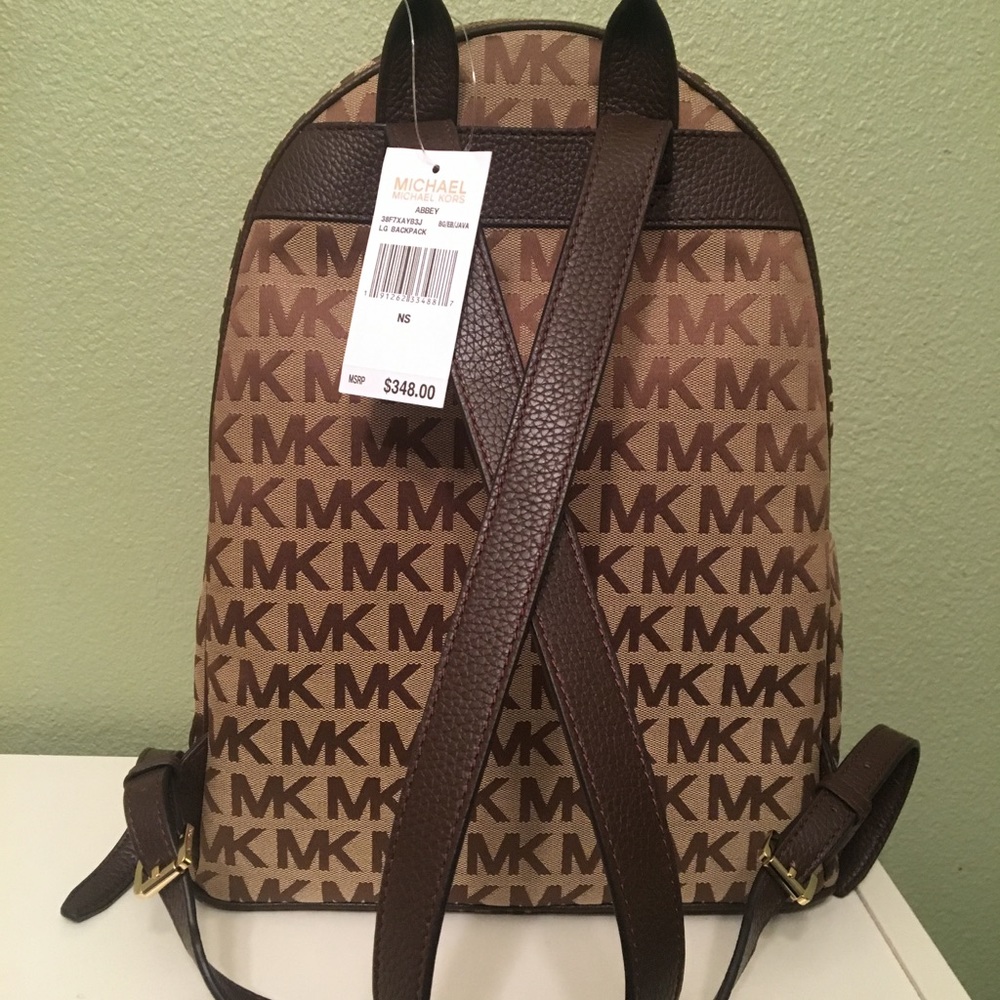 ⏬ NWT AUTHENTIC MICHAEL KORS full sized backpack - Picture 5 of 8