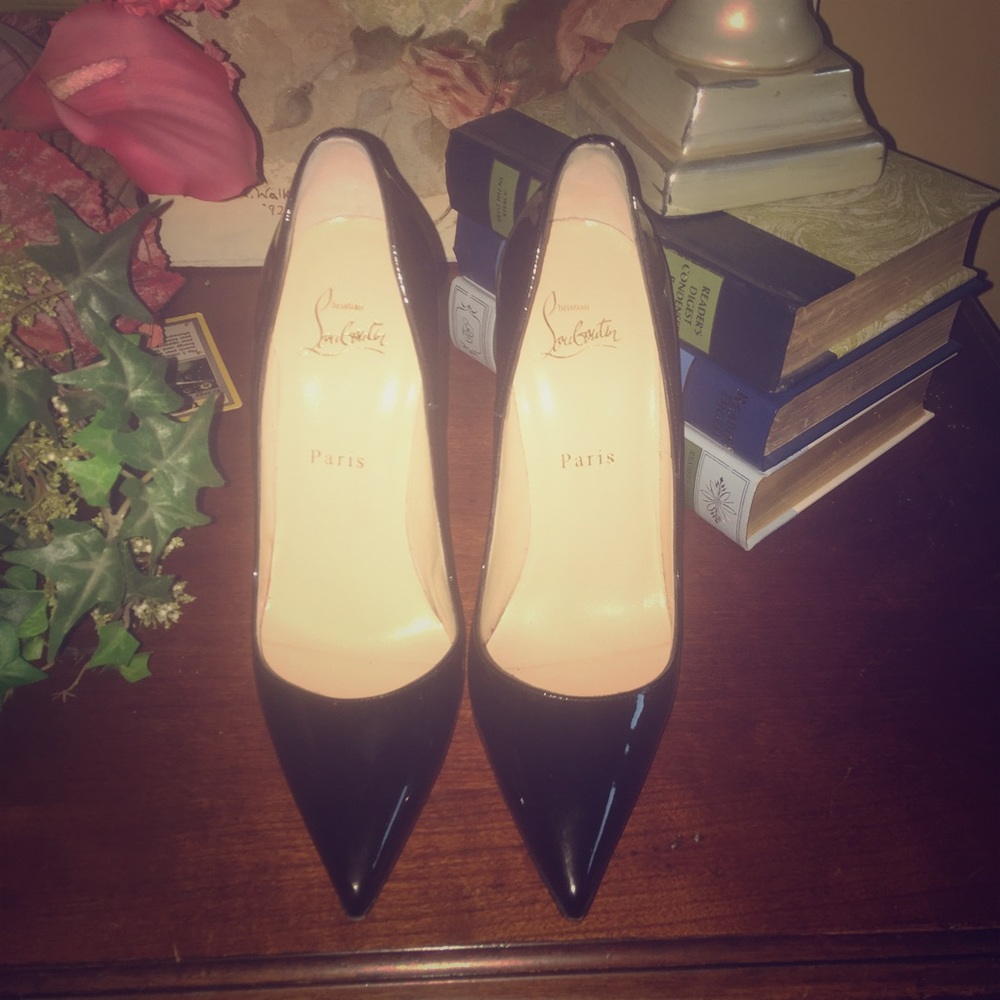 SALE!! Christian Louboutin So Kate 38.5