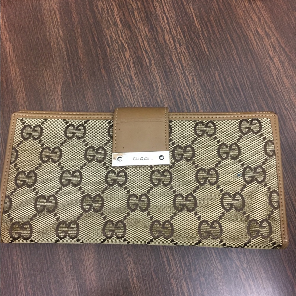 Gucci wallet