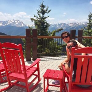 Meet your Posher, Eniko