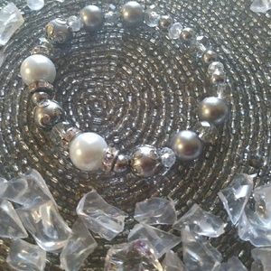 Silver and Pearls bracelet
