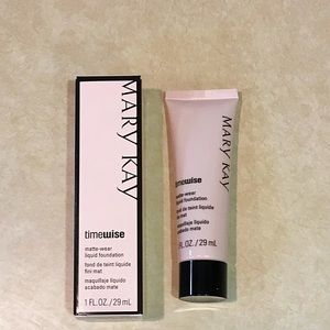 Mary Kay Beige 5, Time Wise, Liquid Foundation