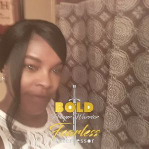 Meet your Posher, Tia
