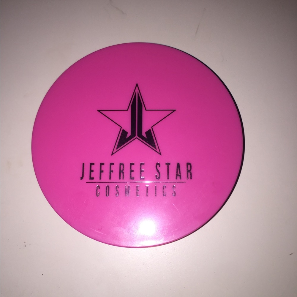 Jeffree Star Cosmetics Skin Frost “Regina George”