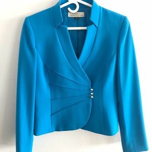 Tahari Adam Levine 2 piece Suit in Turquoise