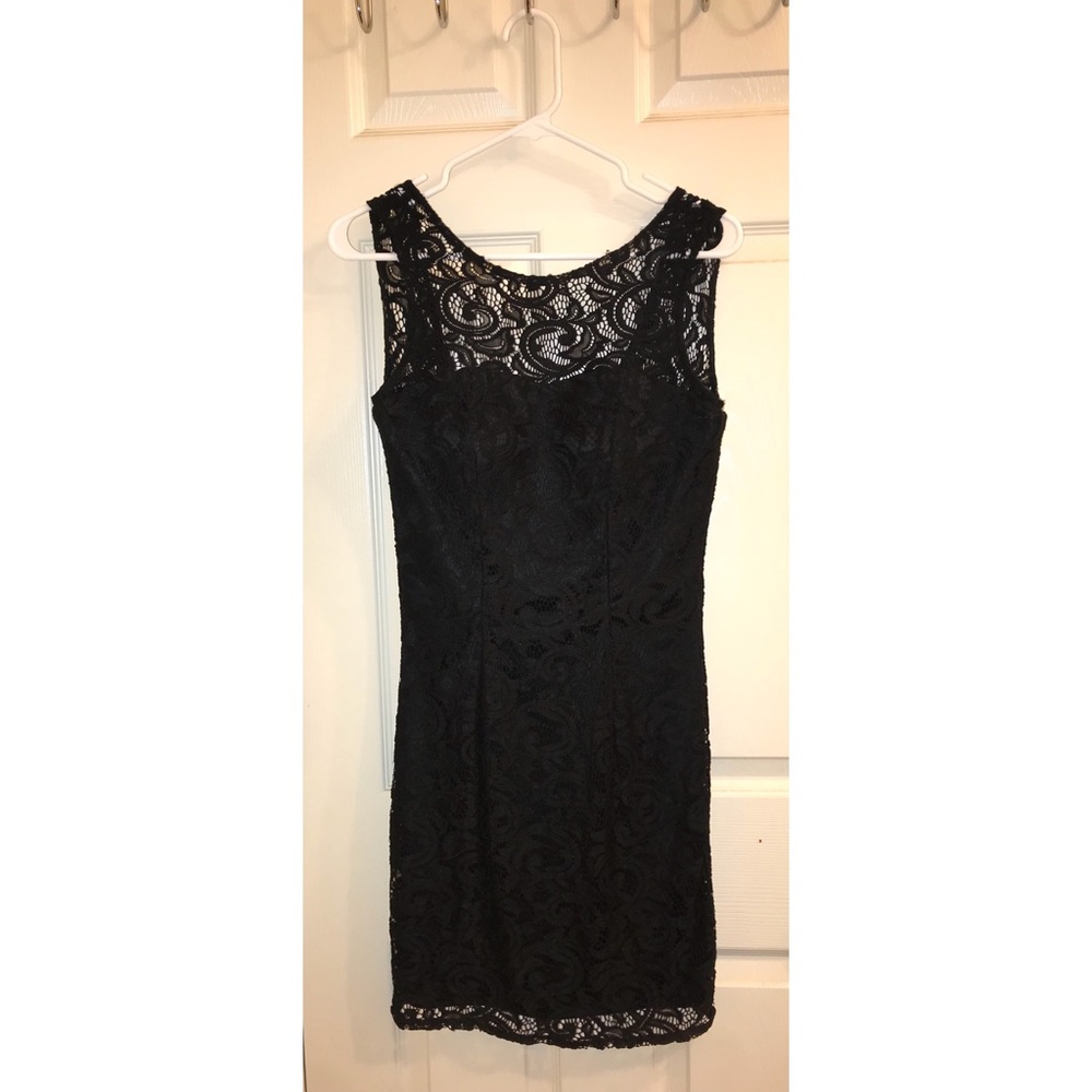 • black lace dress — promgirl