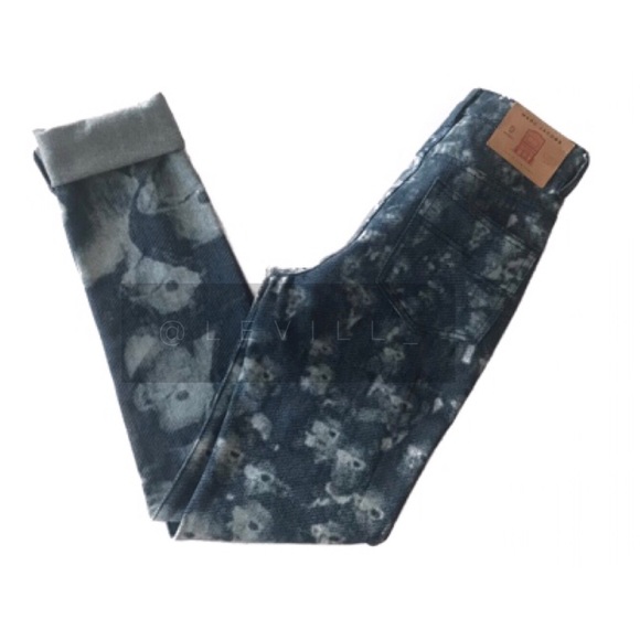 MARC JACOBS High Rise Jeans - Picture 6 of 7