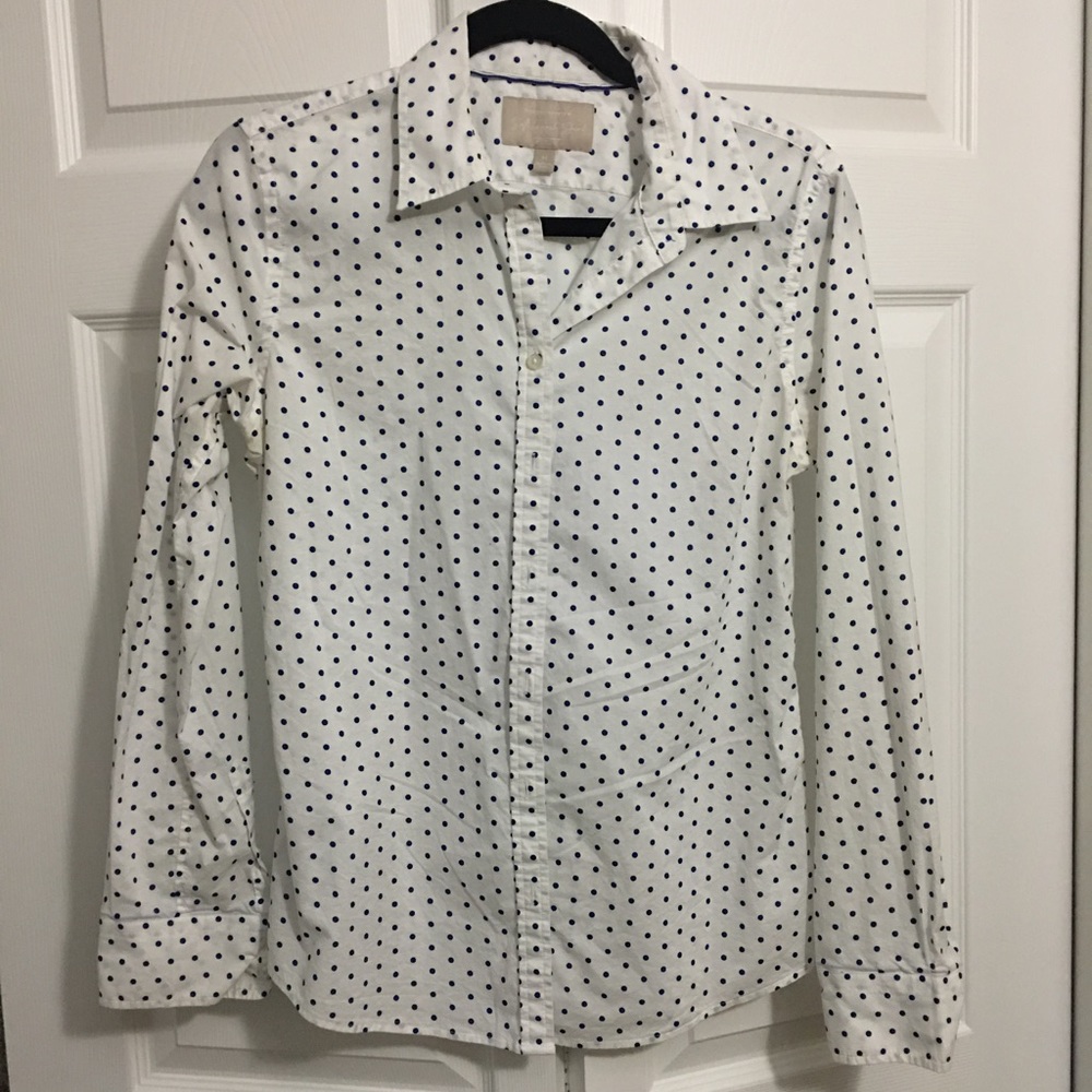 White Banana Republic long sleeve button down