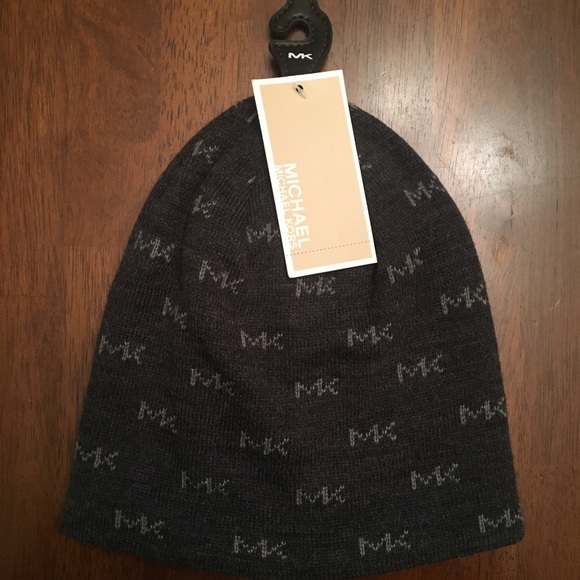MICHAEL KORS Other - NWT MICHAEL KORS beanie.  For men or women.