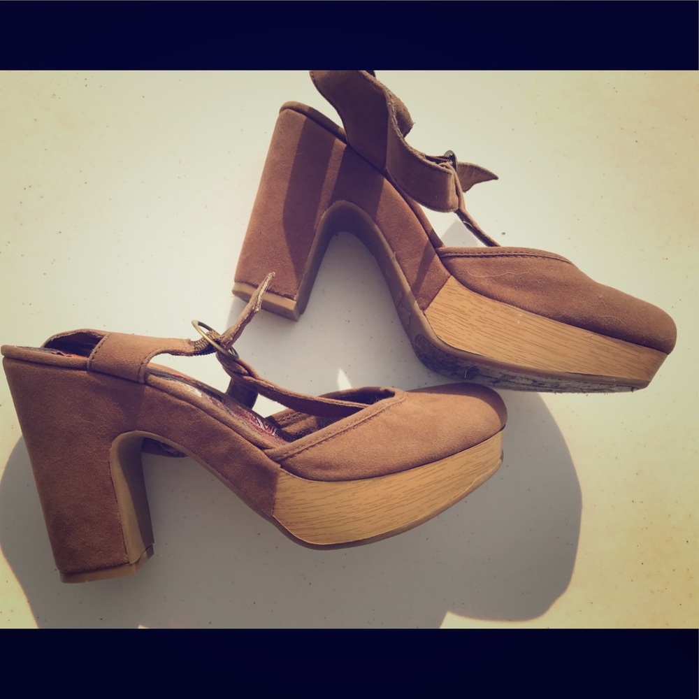 Rocket Dog Clog Heels.