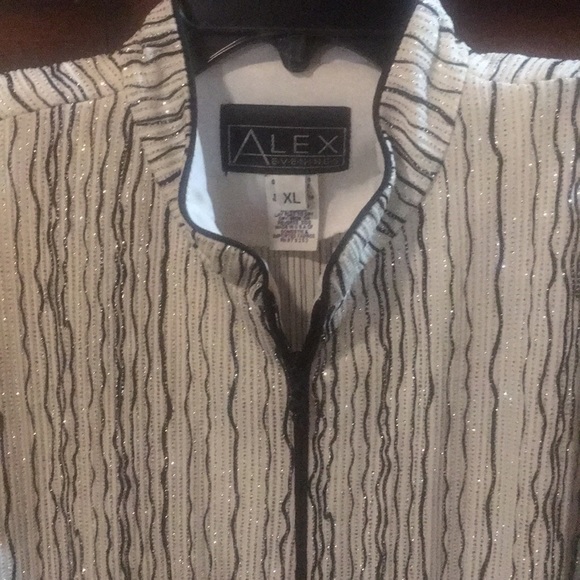 Vintage slinky glimmer zip up elegant top - Picture 3 of 3