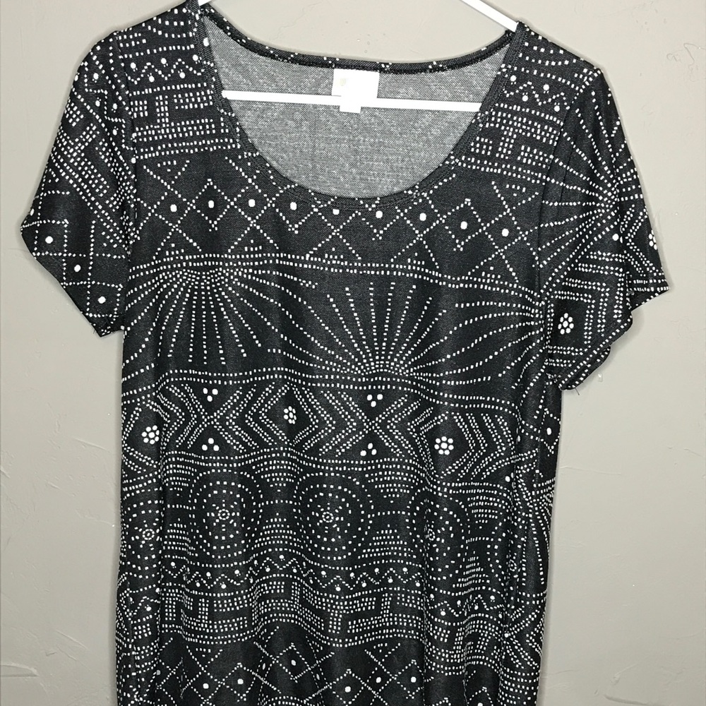 M lularoe classic t