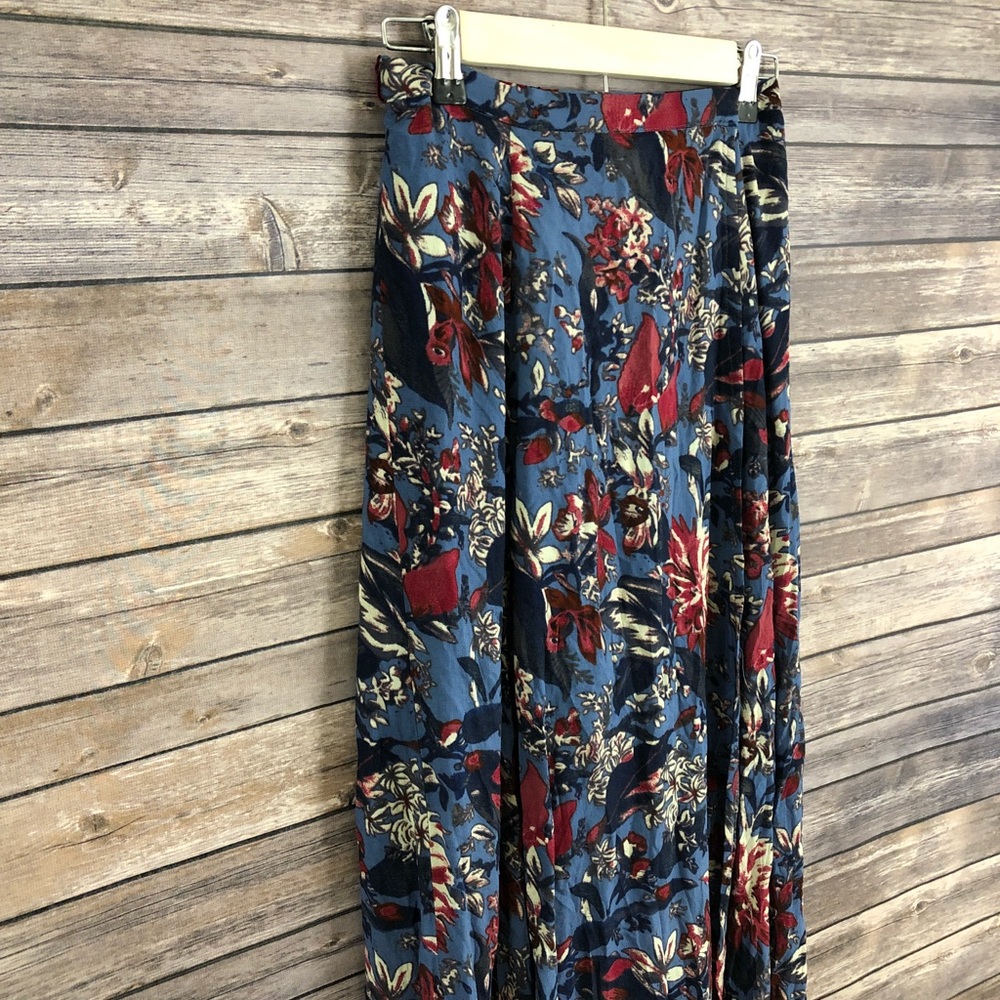 Honey Punch blue vintage floral wrap maxi skirt - Picture 3 of 7