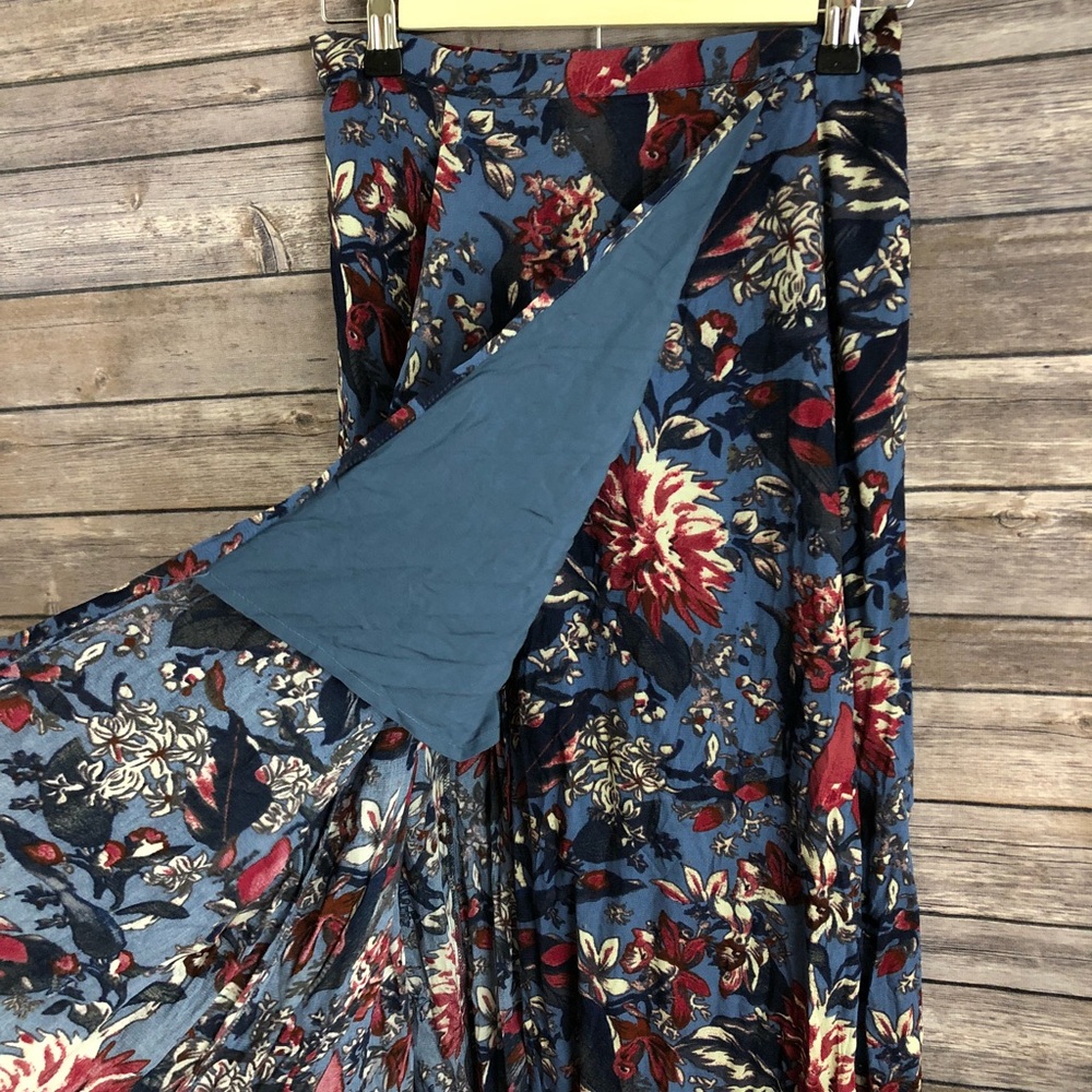 Honey Punch blue vintage floral wrap maxi skirt - Picture 4 of 7