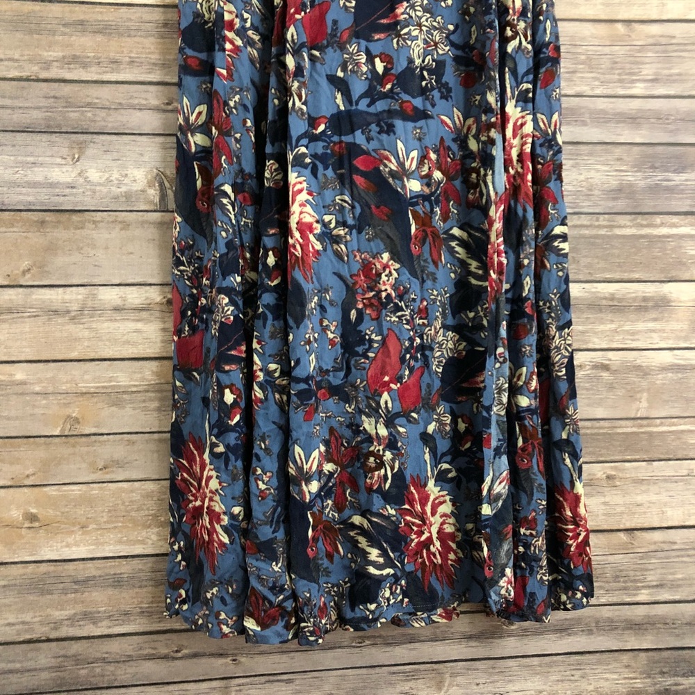 Honey Punch blue vintage floral wrap maxi skirt - Picture 6 of 7