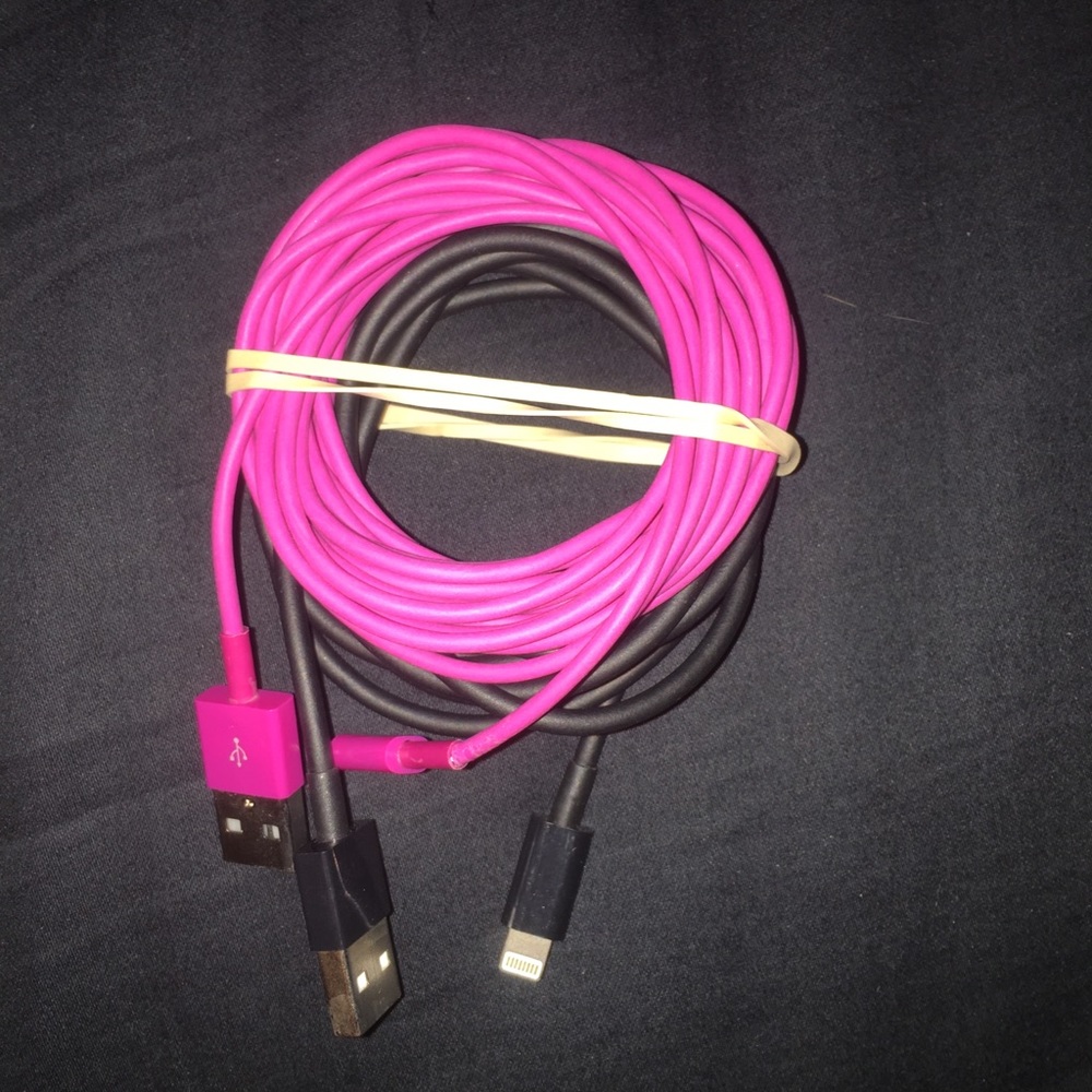 4 and 6 foot long iPhone chargers💗🖤