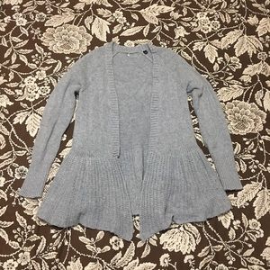 Cozy gray sweater, size small