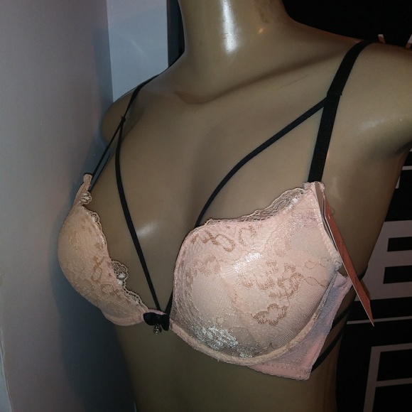 !* Sexy Caged Bra Set*! In Red or Soft Pink - Picture 5 of 8